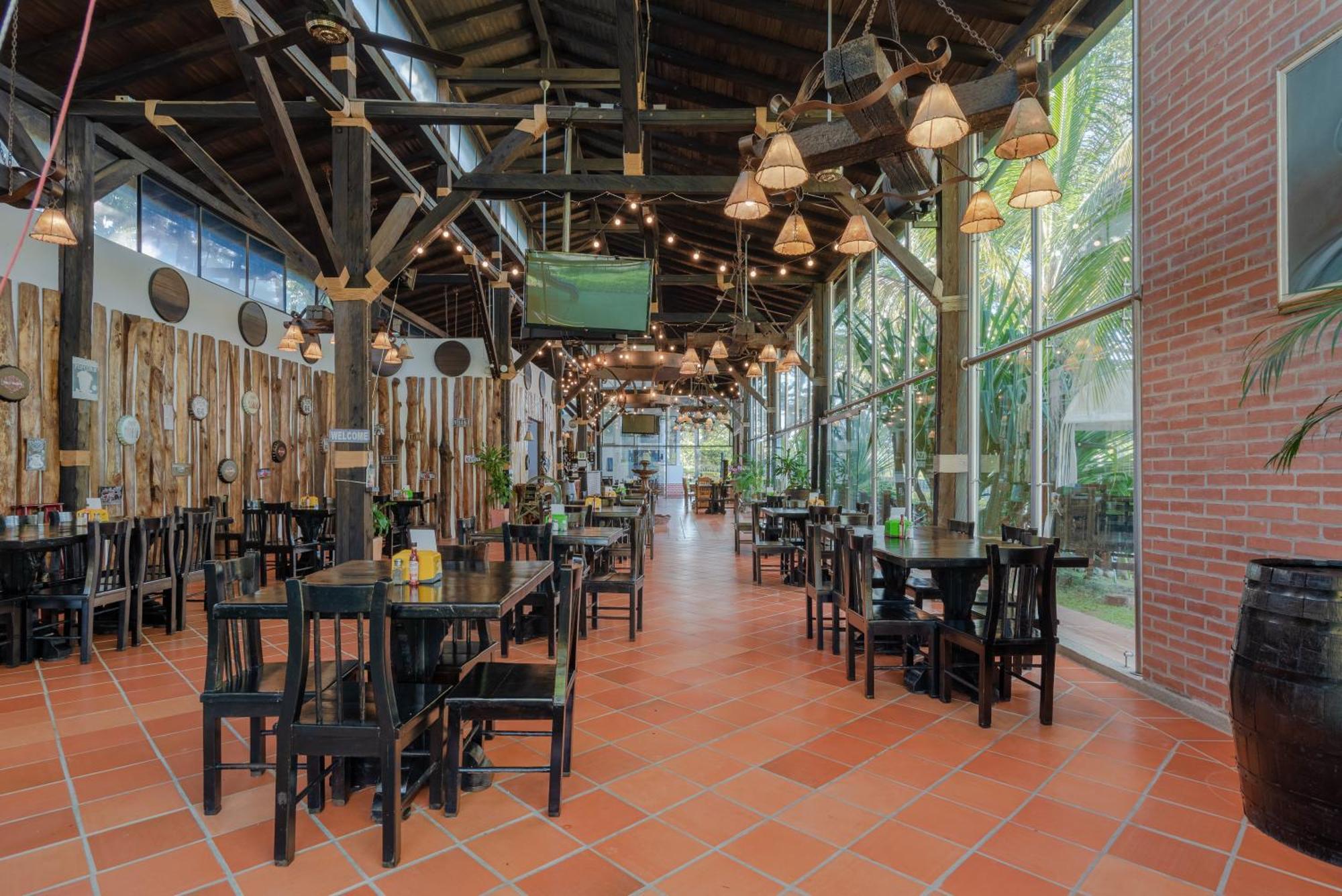 Hotel Villa Camila ลาปินตาดา ภายนอก รูปภาพ