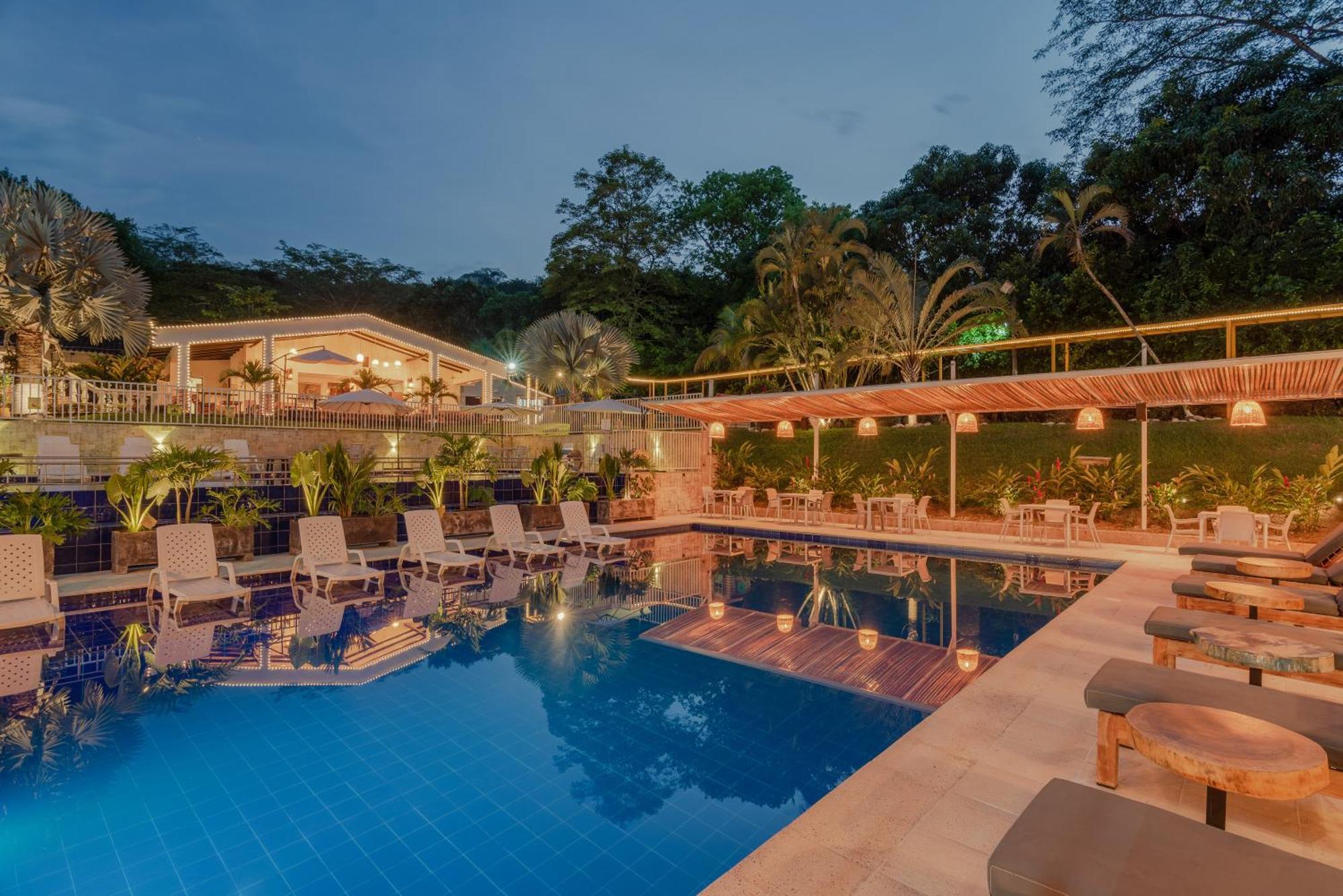 Hotel Villa Camila ลาปินตาดา ภายนอก รูปภาพ