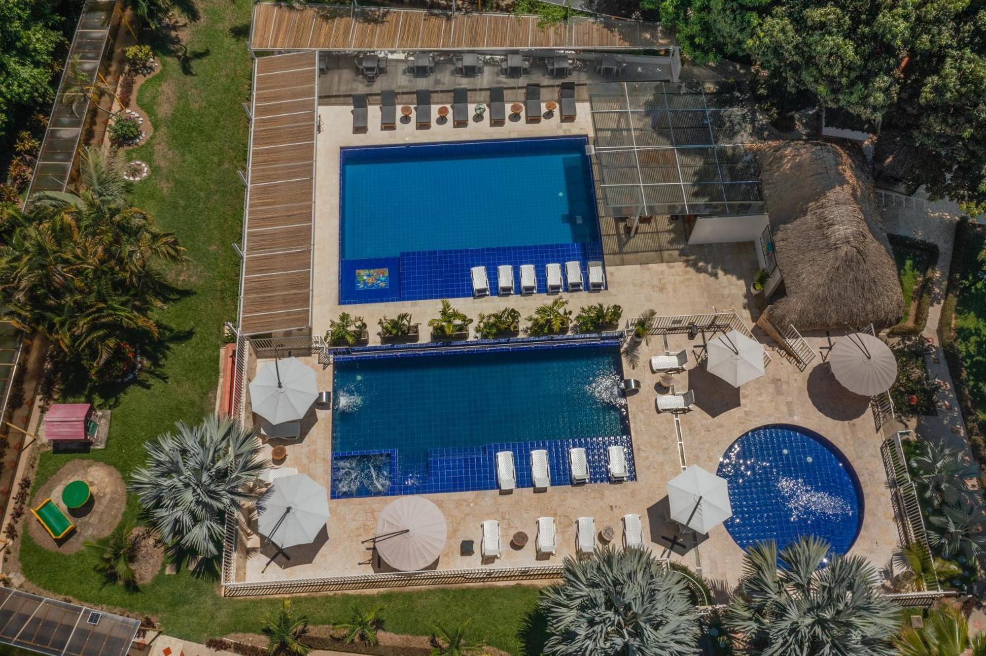 Hotel Villa Camila ลาปินตาดา ภายนอก รูปภาพ