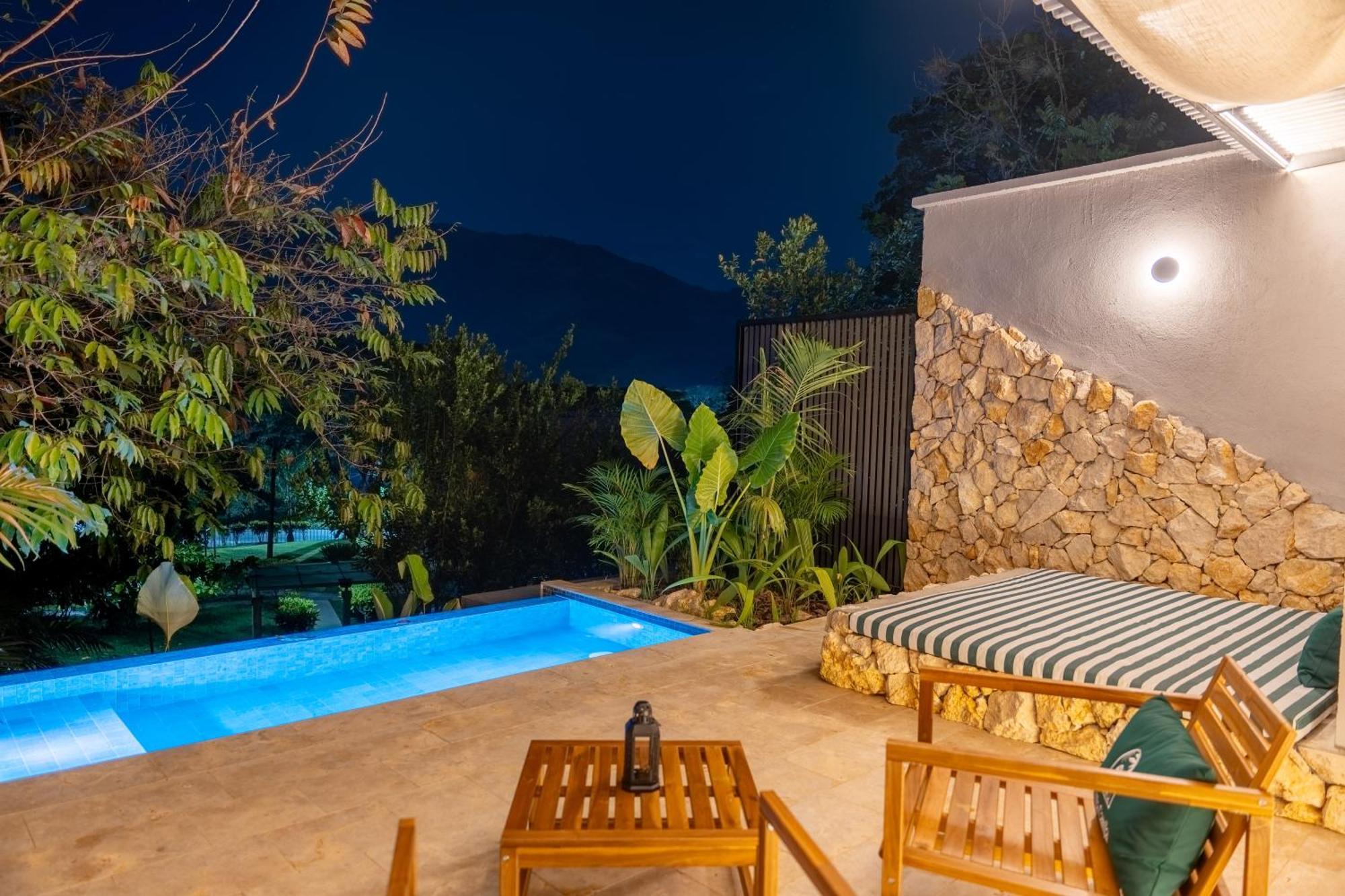 Hotel Villa Camila ลาปินตาดา ภายนอก รูปภาพ