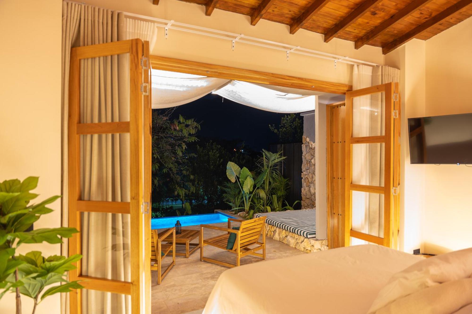 Hotel Villa Camila ลาปินตาดา ภายนอก รูปภาพ